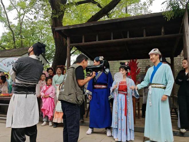 西安短剧行业火爆能否催生西北横店影视城？很难衔接现有文旅流量(图9)