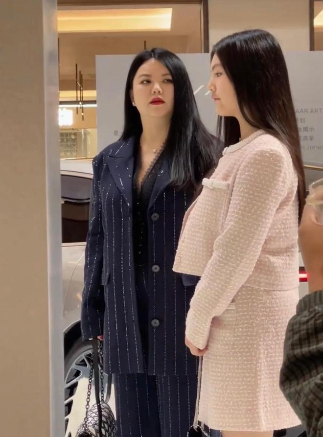 王诗龄没想到离婚多年王岳伦和李湘靠一家公司联手打了翻身仗(图20)