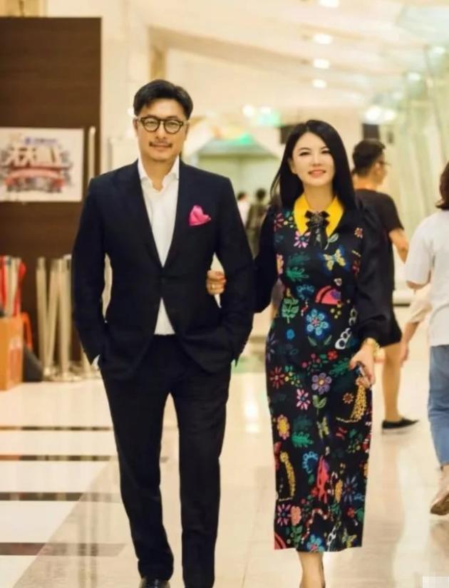 王诗龄没想到离婚多年王岳伦和李湘靠一家公司联手打了翻身仗(图17)